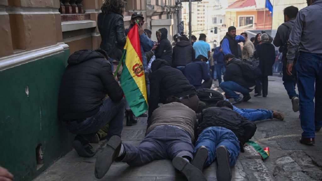 El intento de golpe en Bolivia deja 12 heridos y una decena de militares detenidos