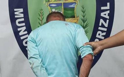 Empleada de Policarrizal es agredida por su ex