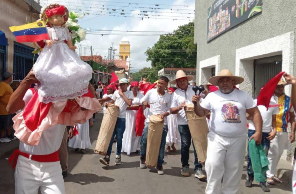 Con jornada cultural realizan III Encuentro de San Juanes