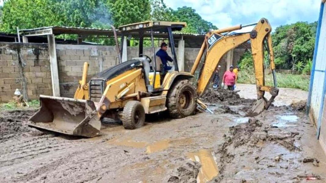 Reportan 48 viviendas afectadas por las fuertes precipitaciones