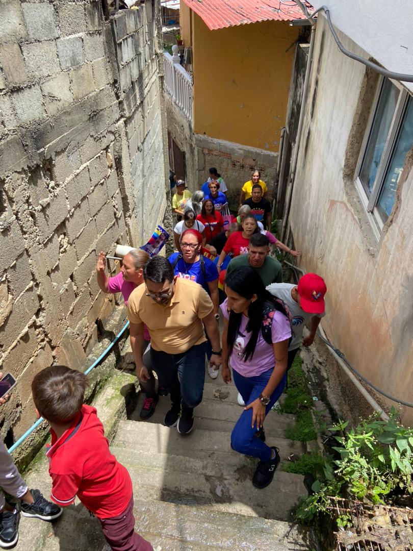 Chavismo y oposición están listos para la instalación de mesas