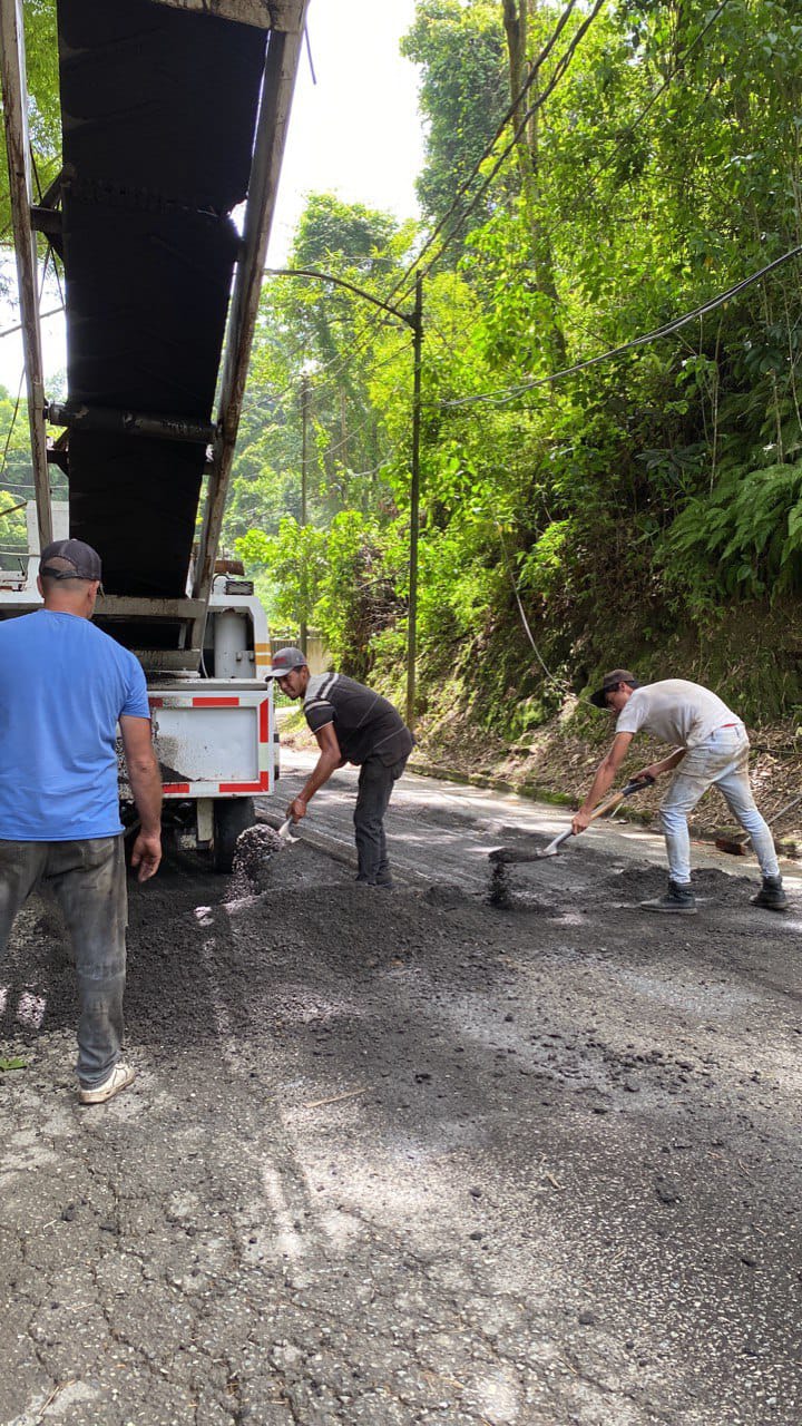 150 toneladas de asfalto aplicarán en avenida El Lago