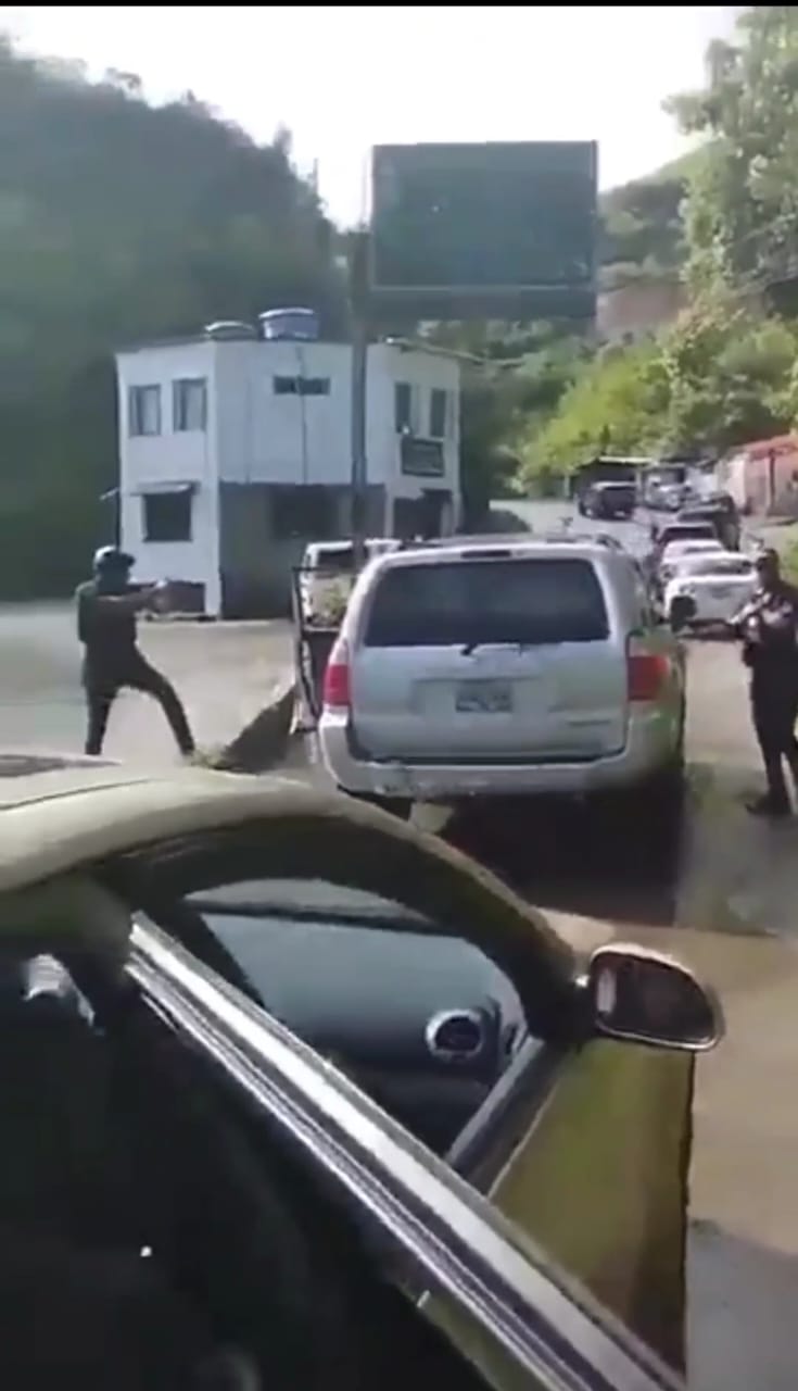 Bajo custodia de Polimiranda conductor que arrolló a manifestantes