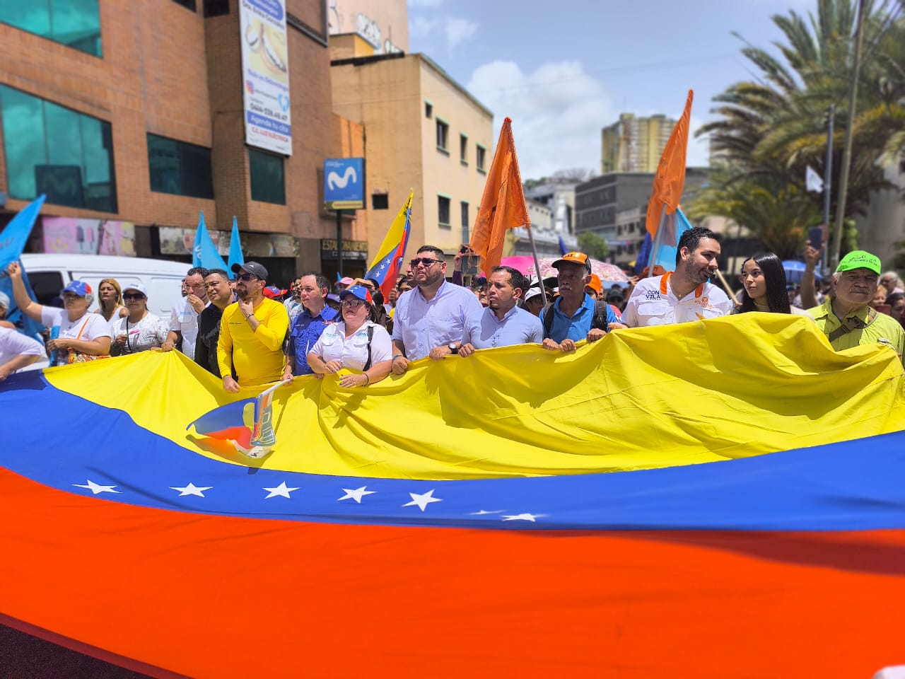 Comando de González Urrutia se organiza en defensa del voto