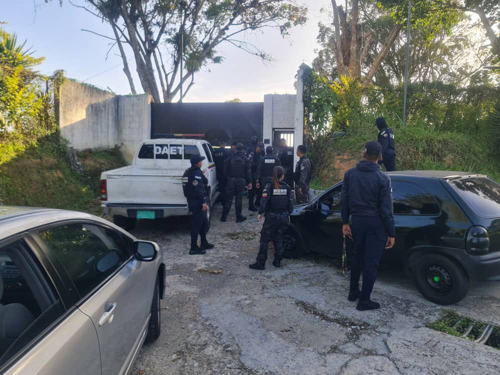 Desalojan a invasores de una finca en Guaicaipuro
