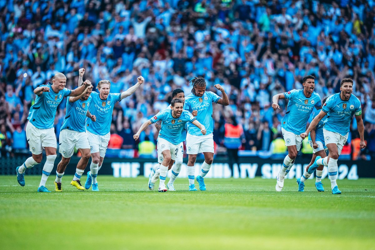 El Manchester City levantó el primer trofeo de la temporada