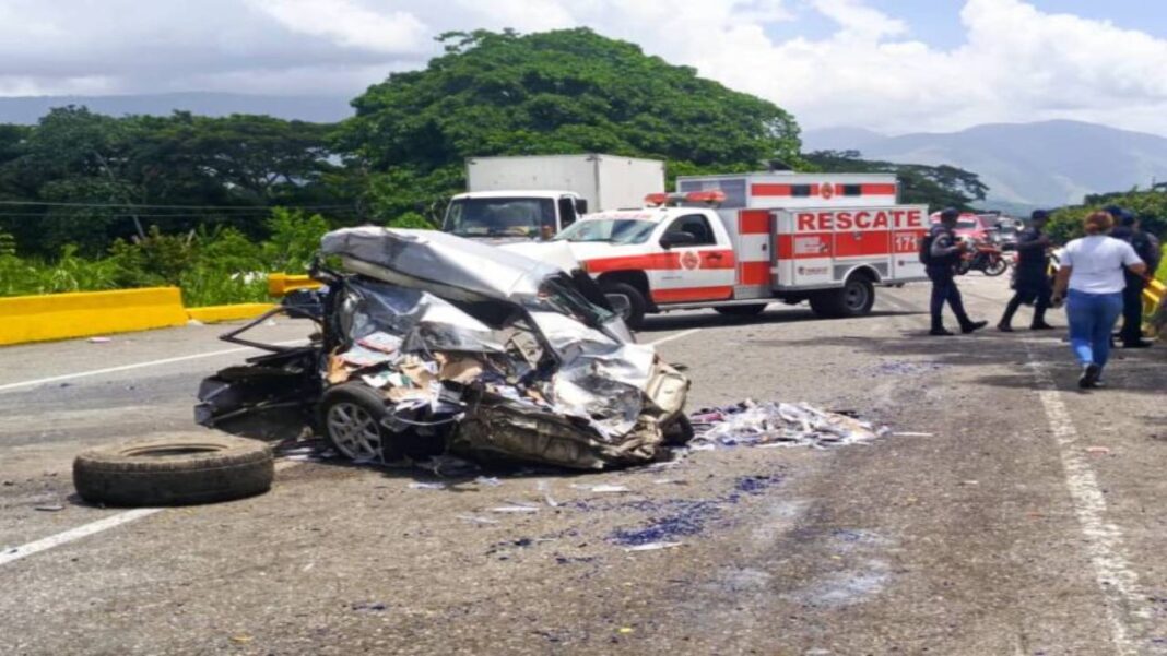 Siete heridos deja accidente con 16 vehículos involucrados