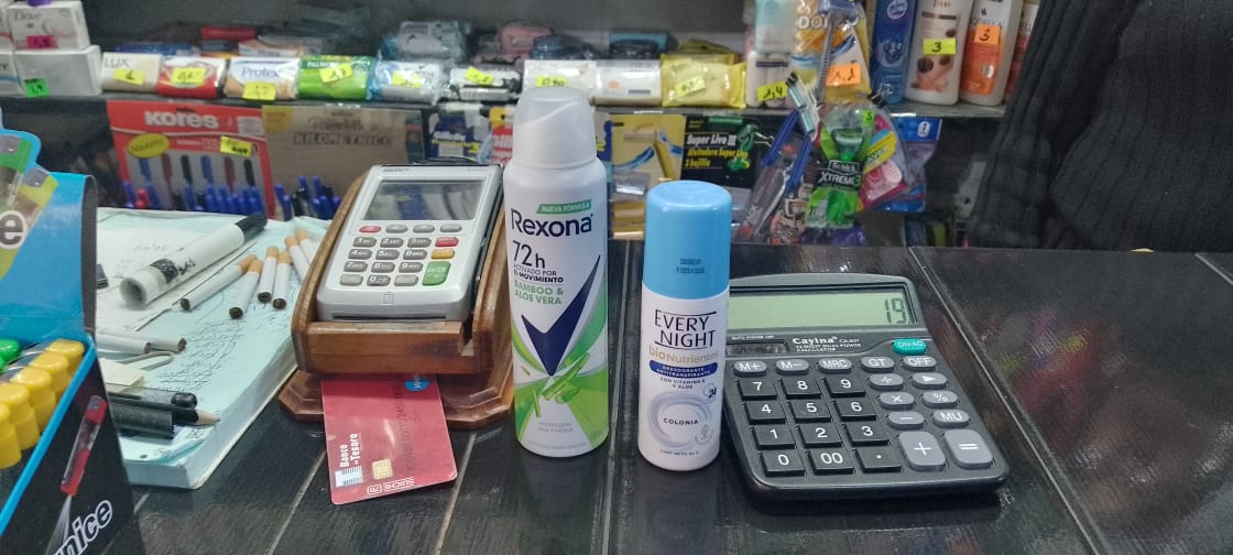 Artículos de aseo personal al alcance de compradores