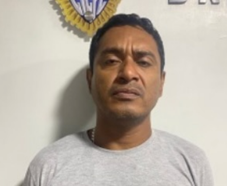 Arrestan a falso odontólogo