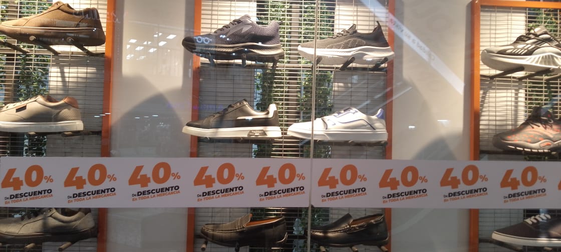 Tienda Outlet ofrece calzados escolares económicos