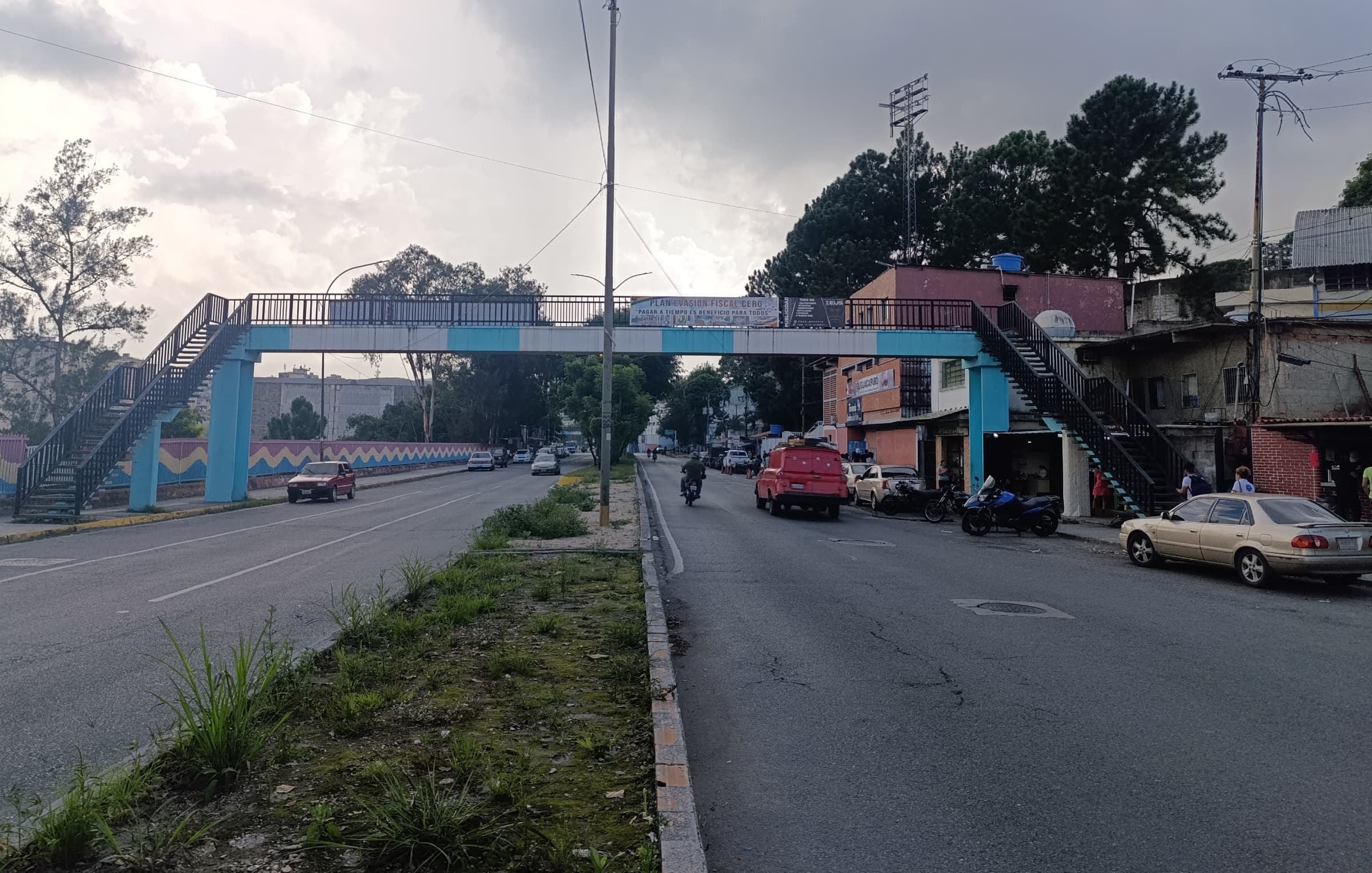 Adulta mayor muere arrollada cerca del Victorino Santaella