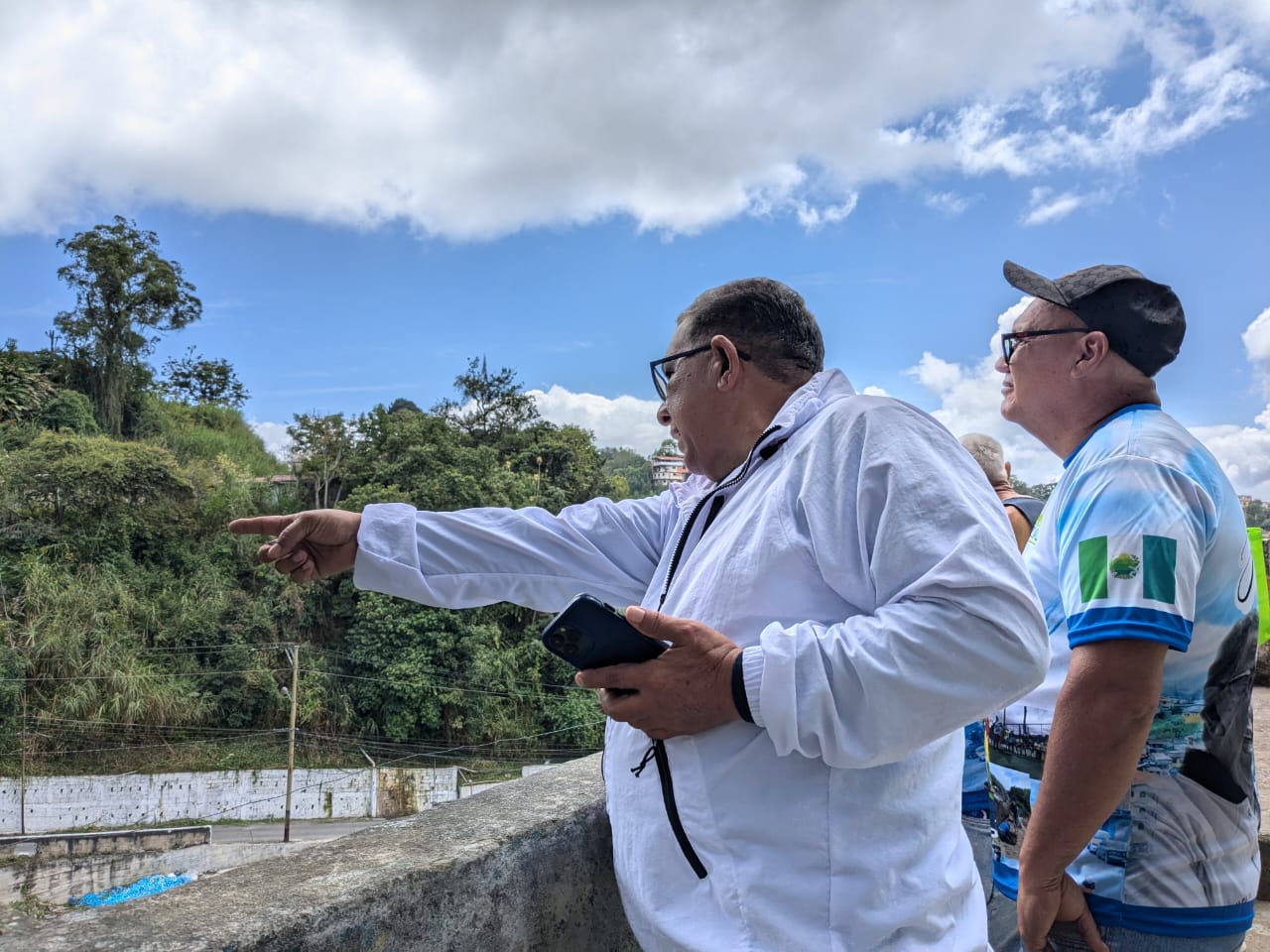 Culminan muro de concreto en Carrizal