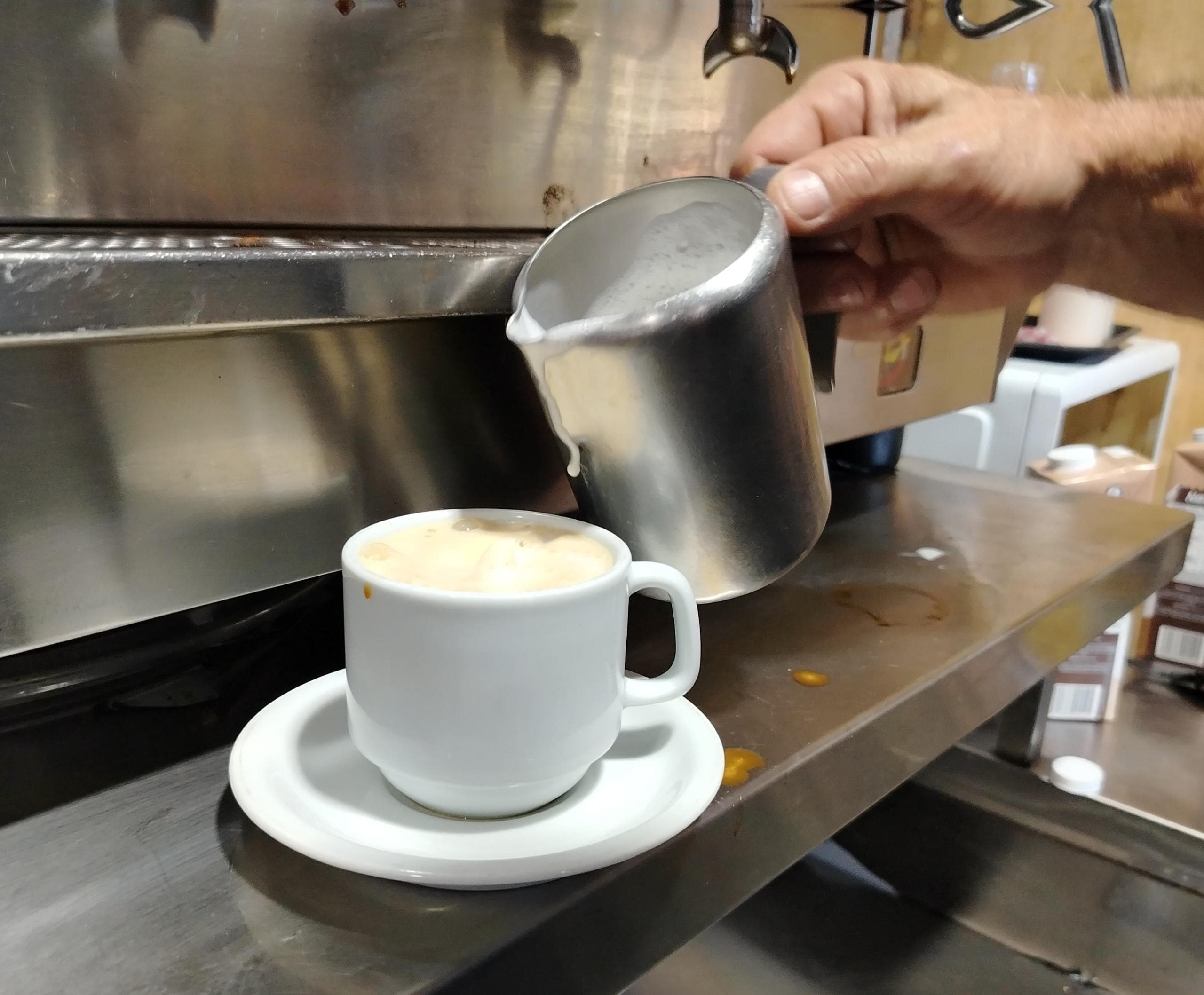 Un cafecito se cotiza en $2