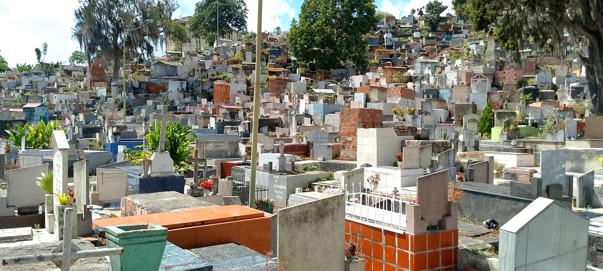 Cementerios Municipales están listos para el Día de los Difuntos