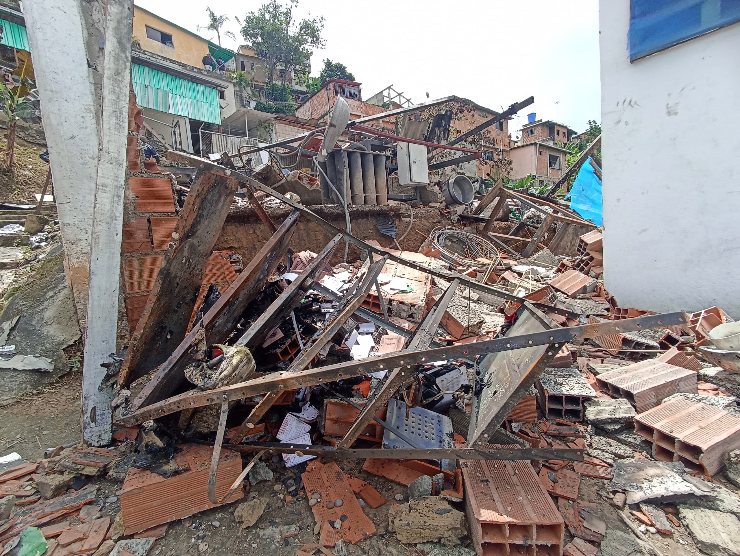 Nueve casas sufrieron daños por la explosión