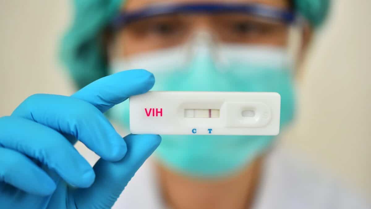 74 mil personas infectadas con VIH reciben tratamiento