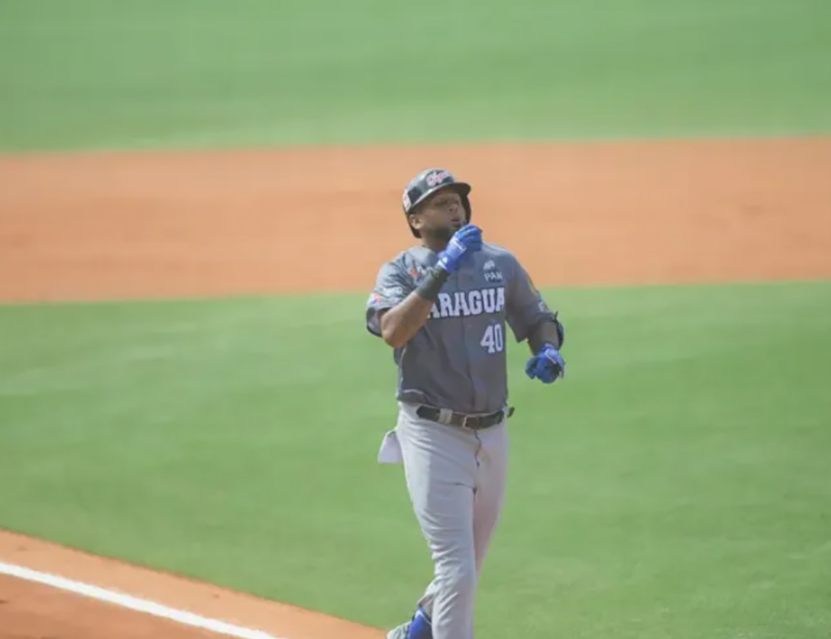 Cafecito Martínez iguala a su padre y supera a «Miggy»