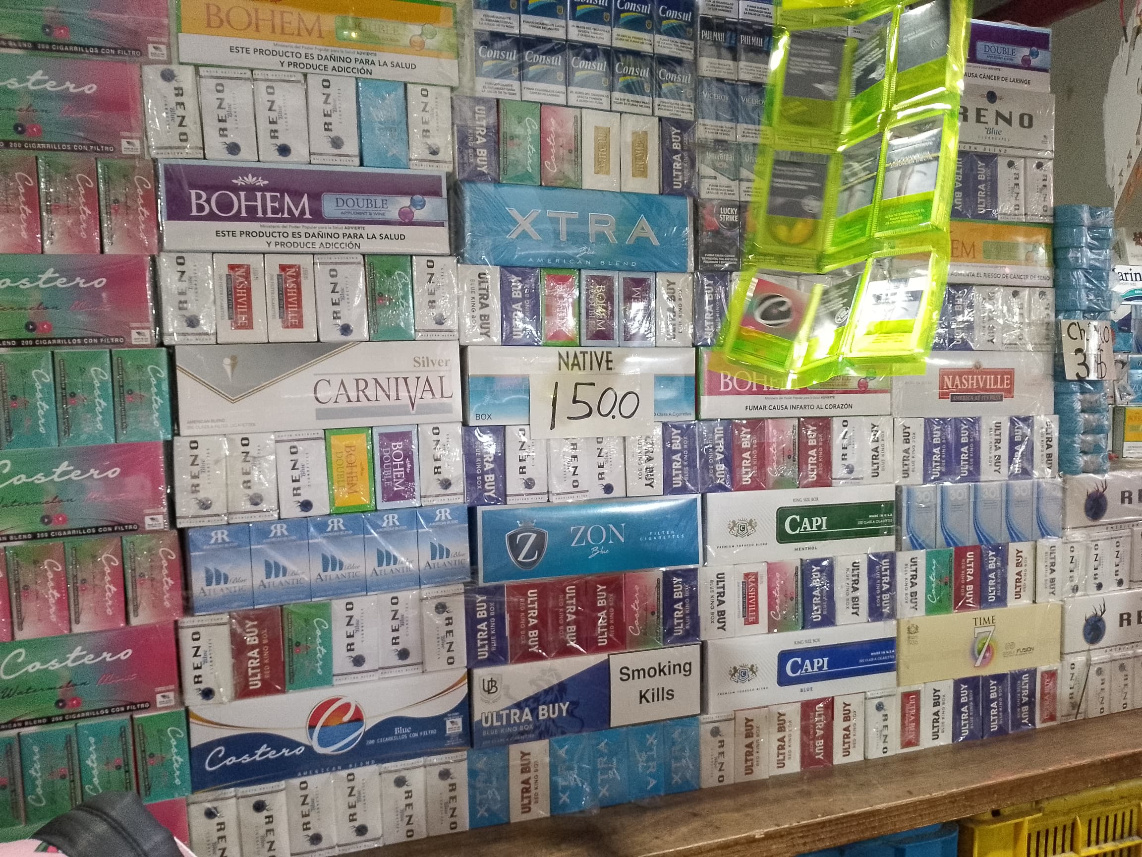 Un centenar de marcas de cigarrillos invaden el mercado