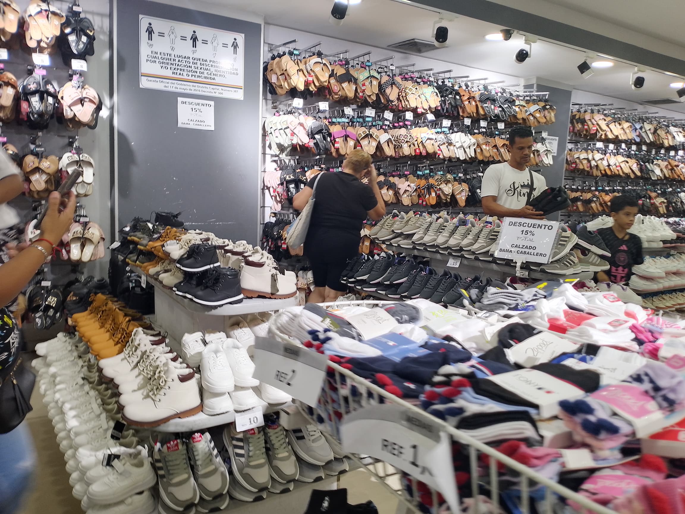 Hasta 60% de descuentos ofrecen en el Black Friday