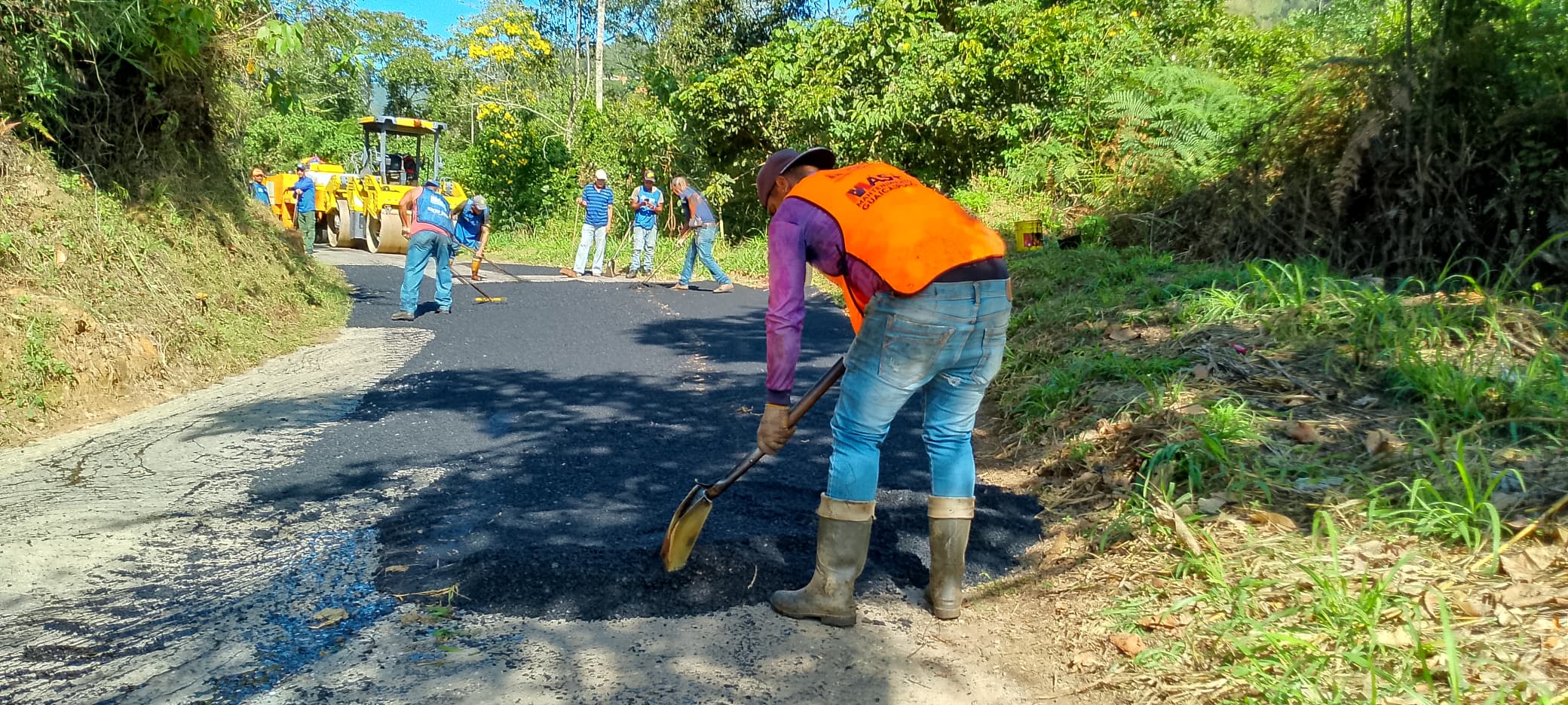 Recuperan carretera de Las Cadenas