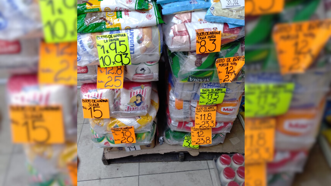 Pequeños bodegueros se abastecen en Los Teques