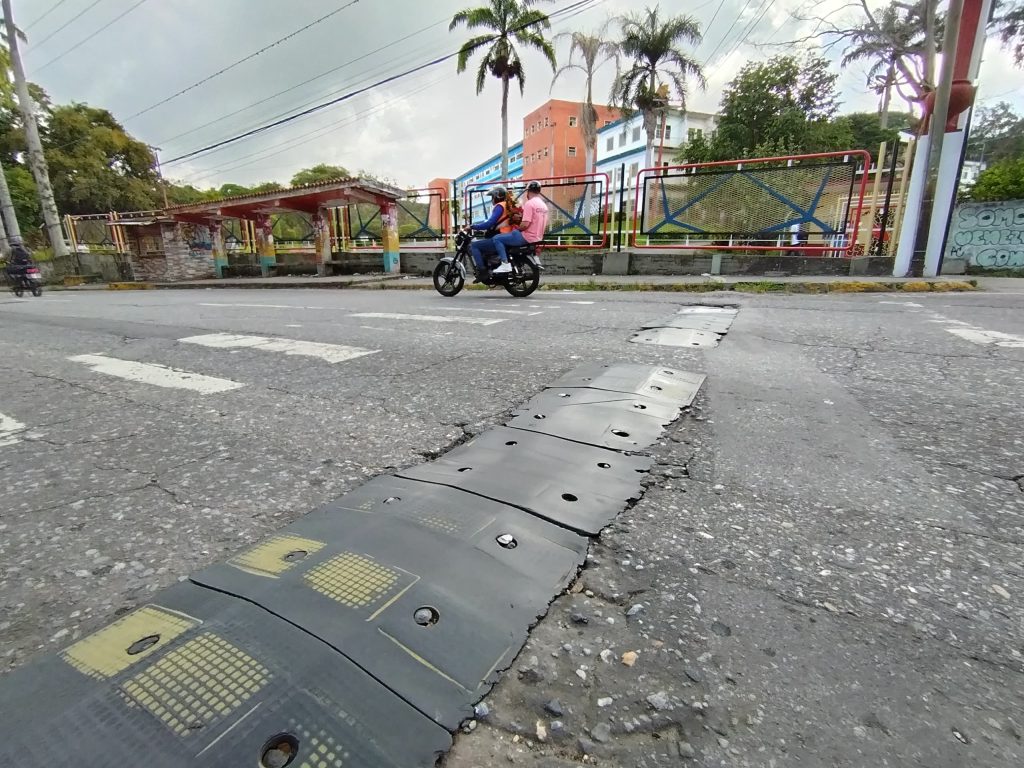 Piden reductor de velocidad en la calle El Liceo