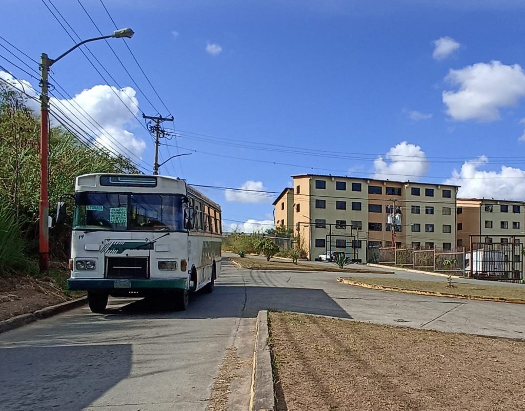 Transportistas adelantan el aumento del pasaje