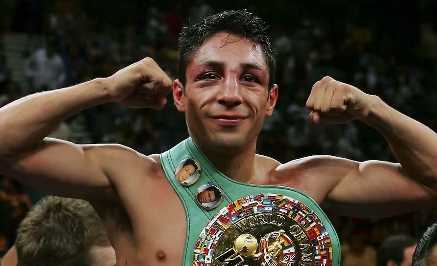 El boxeador mexicano Israel Vázquez fallece a los 46 años