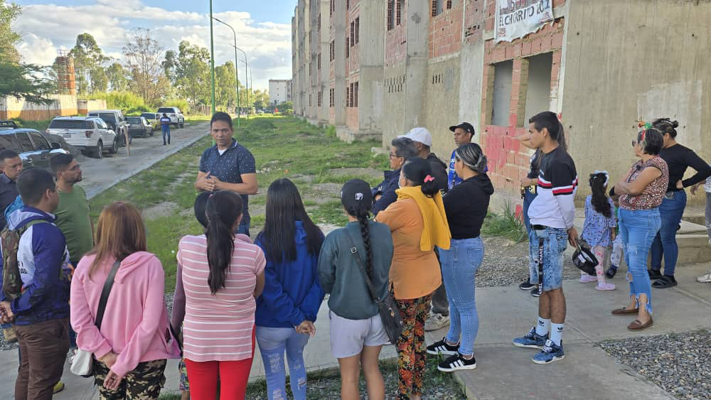 Construirán 100 apartamentos más en El Chorrito