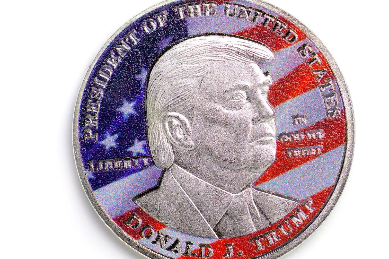 Trump lanza su propia criptomoneda meme y alcanza cifras récord