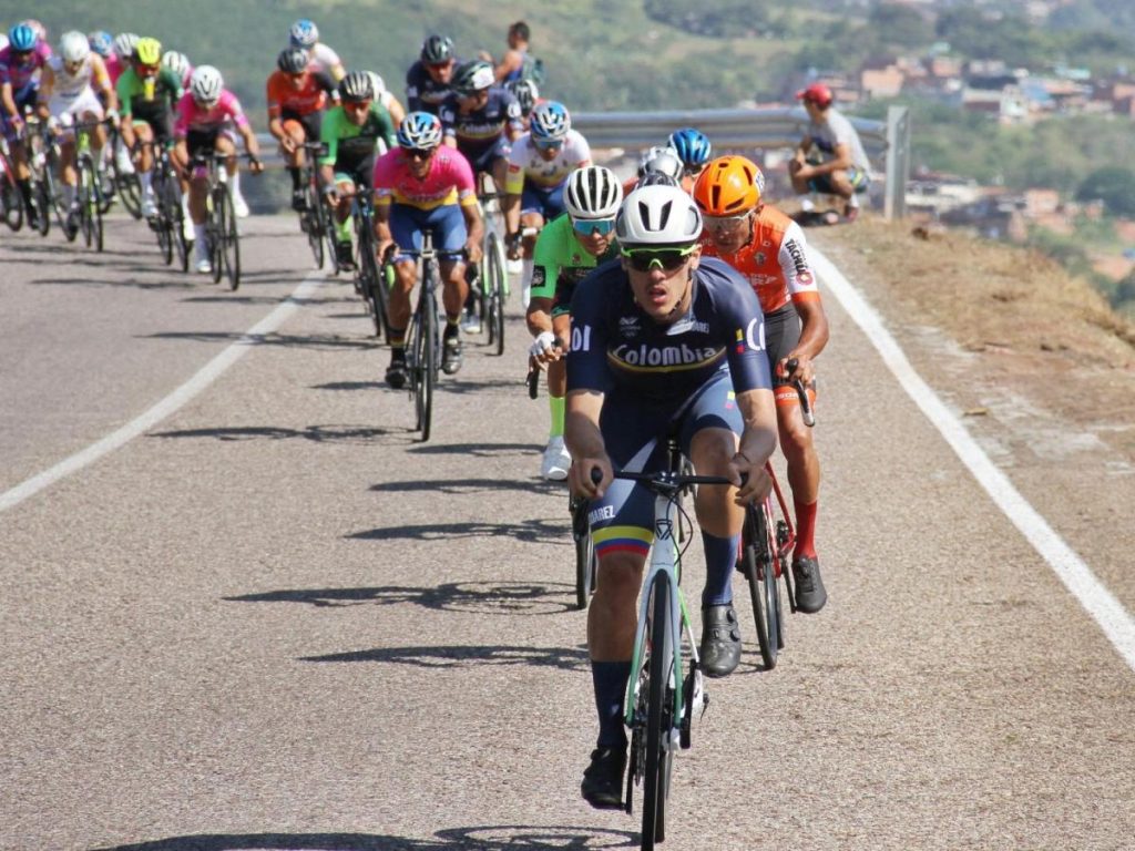 Jhonny Araujo inició con victoria en Vuelta al Táchira