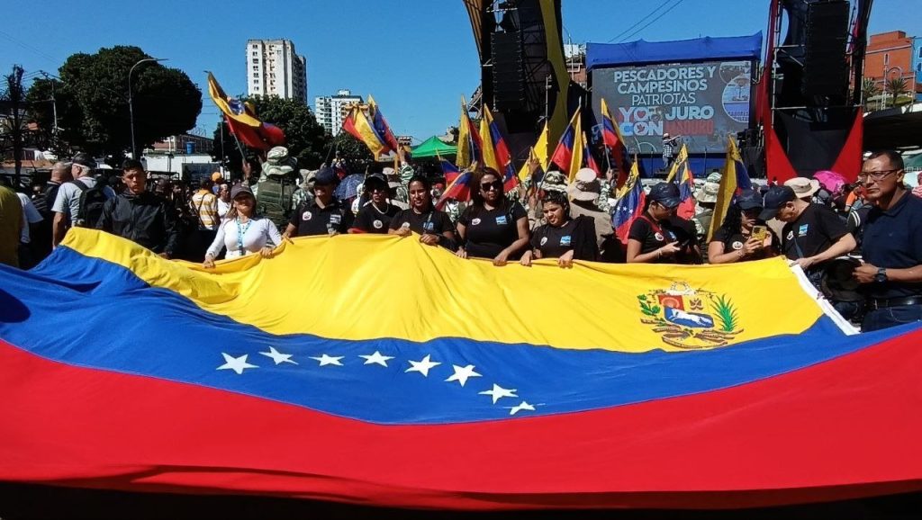 Marcha chavista se moviliza en Petare