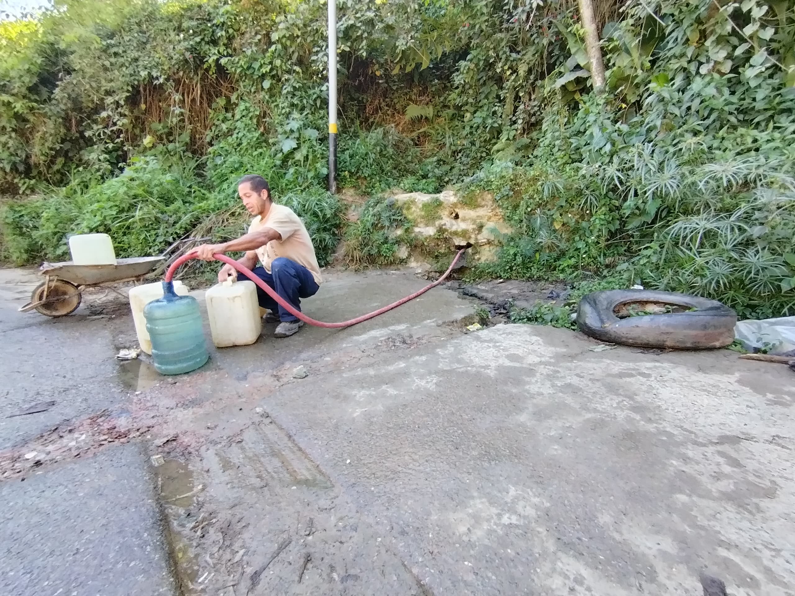 17 comunidades de Los Teques sin agua