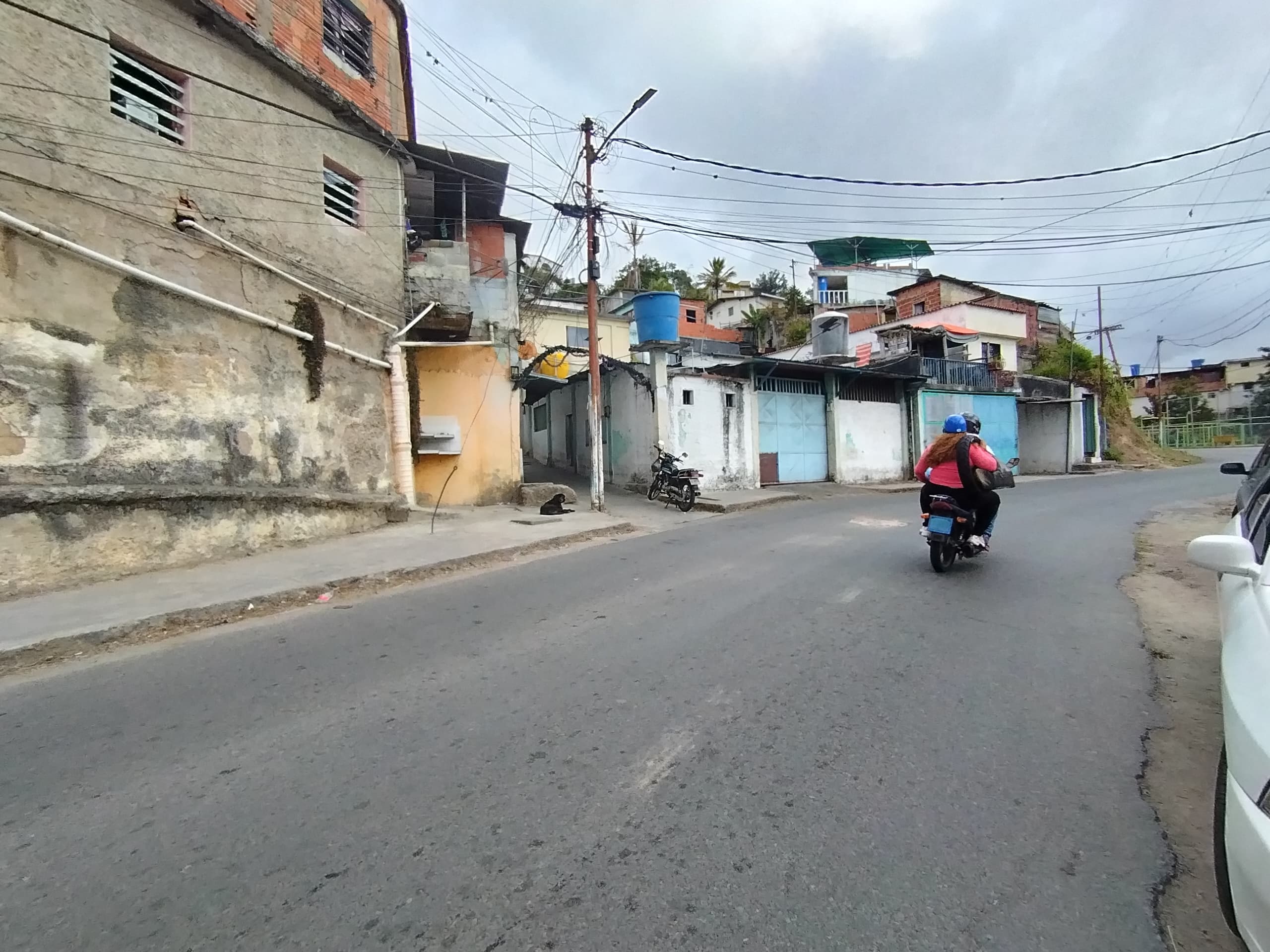 Pocas líneas Cantv activas en Puerto Escondido