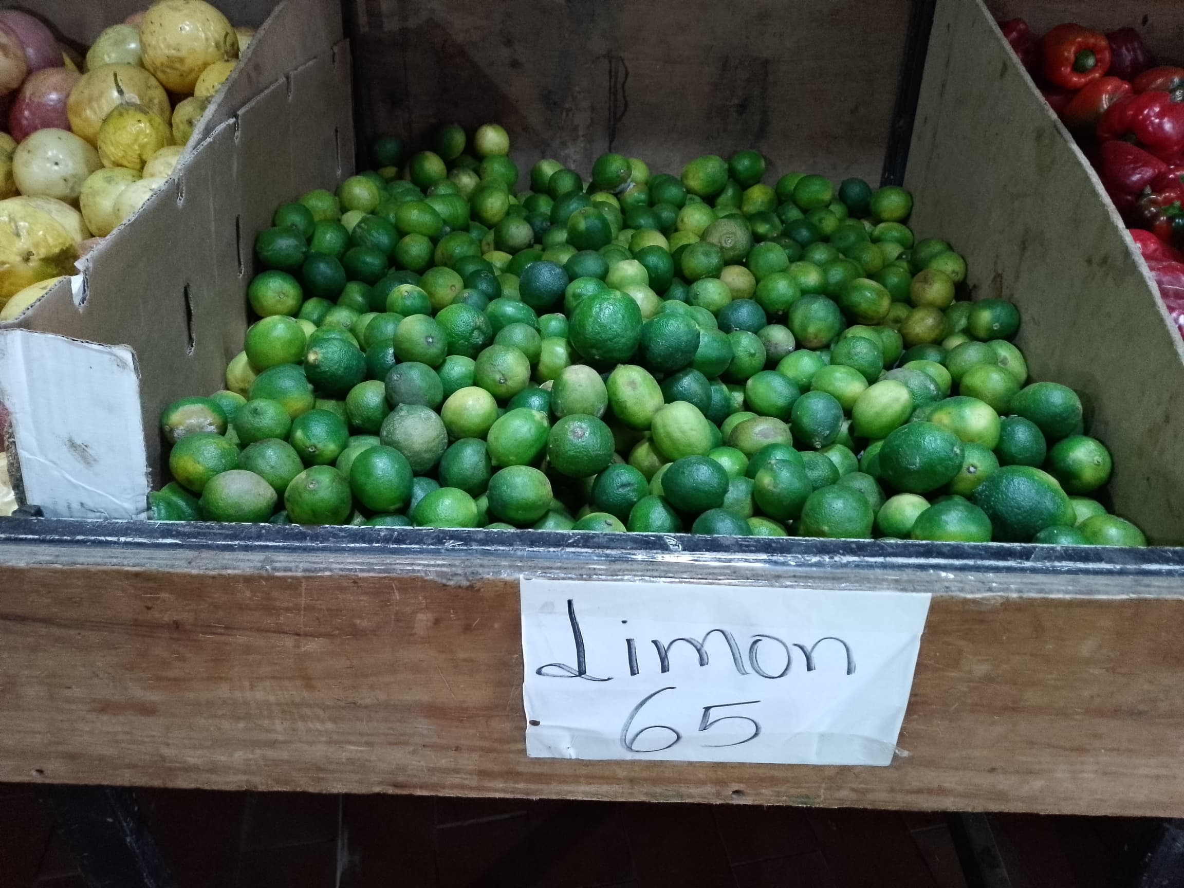 Bajan precio del limón