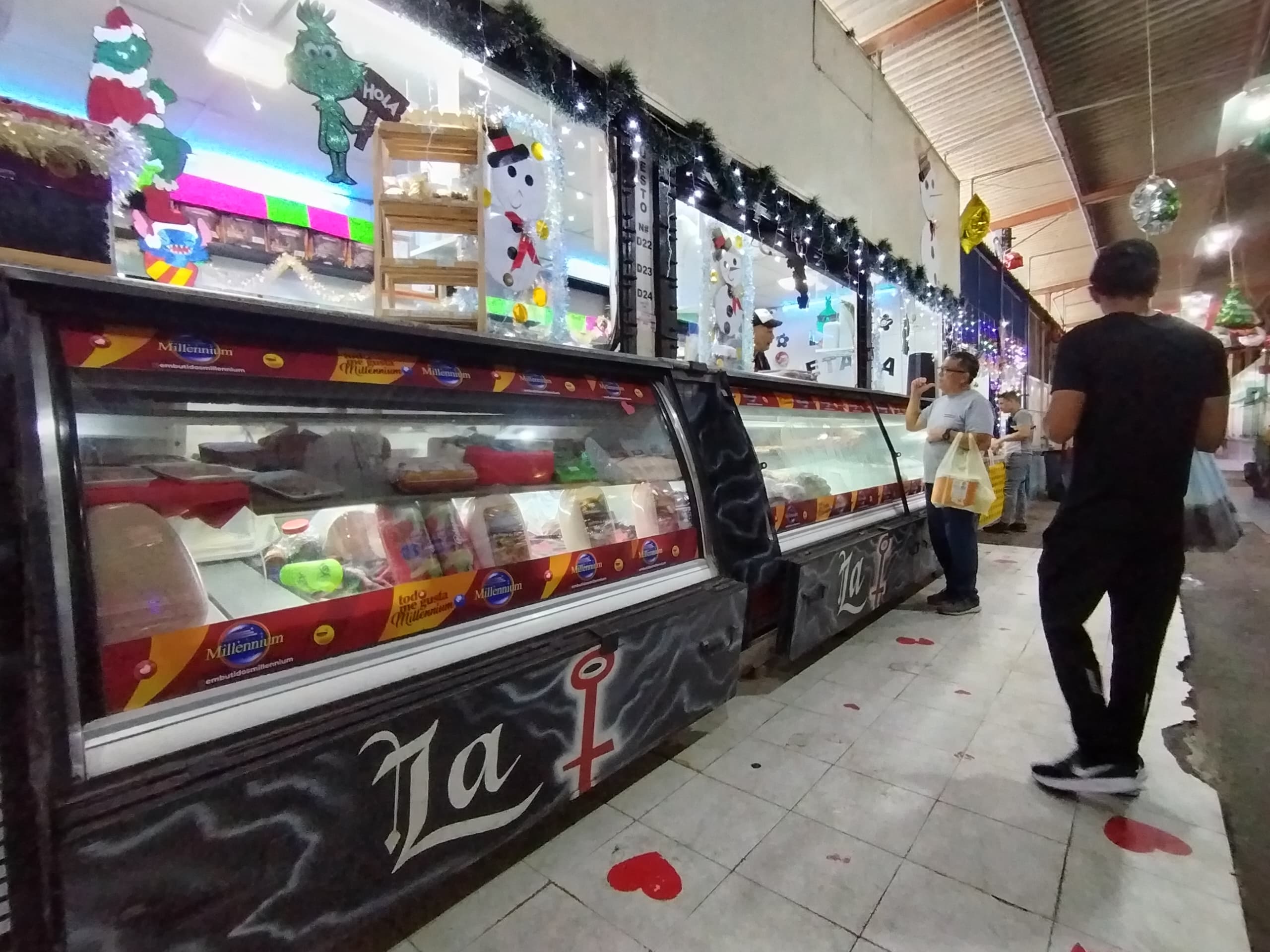 Mercado de El Paso trabaja con normalidad