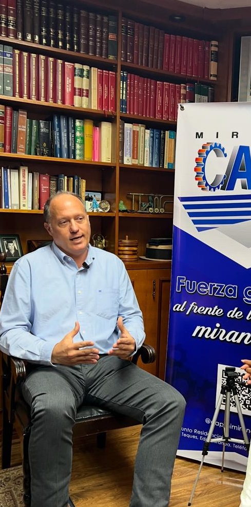 “El dólar está en proceso de devaluación”