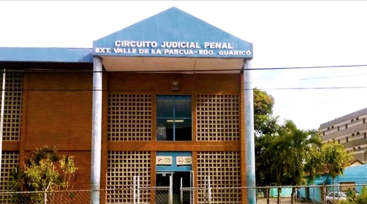 Condenan a 15 años de cárcel a cinco miembros de una familia