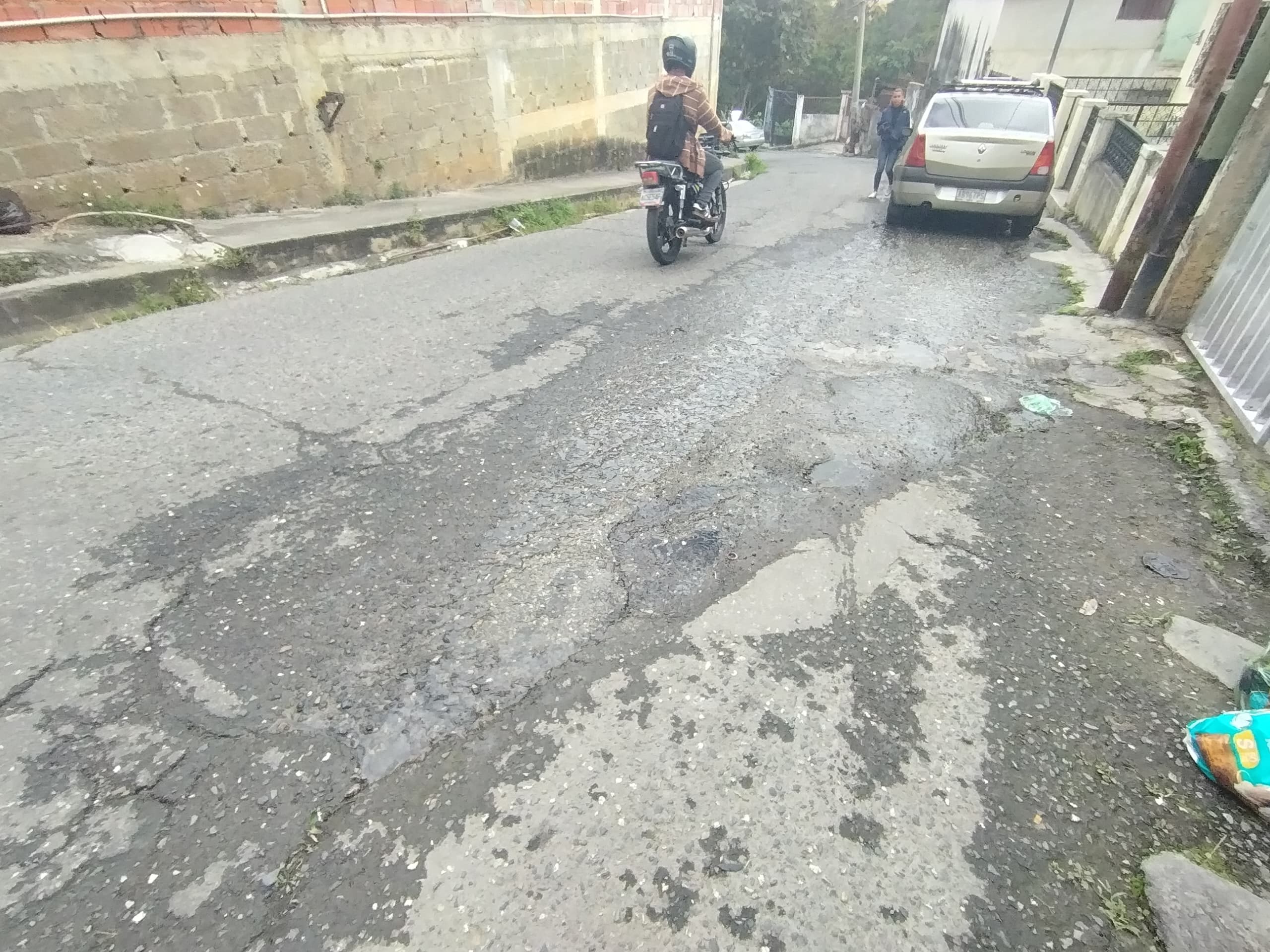 Fuga de agua se prolonga por ocho meses en El Trigo