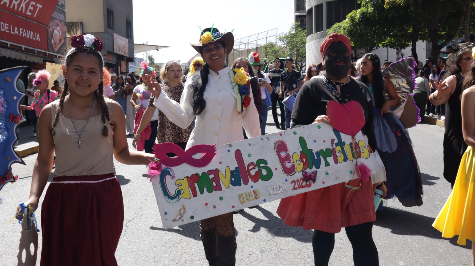 Todo listo para el grito de carnaval en Los Teques
