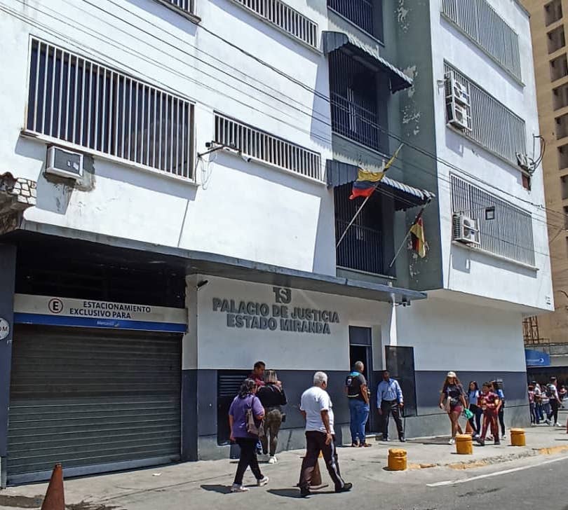 Privativa de libertad para dos oficiales de la PNB