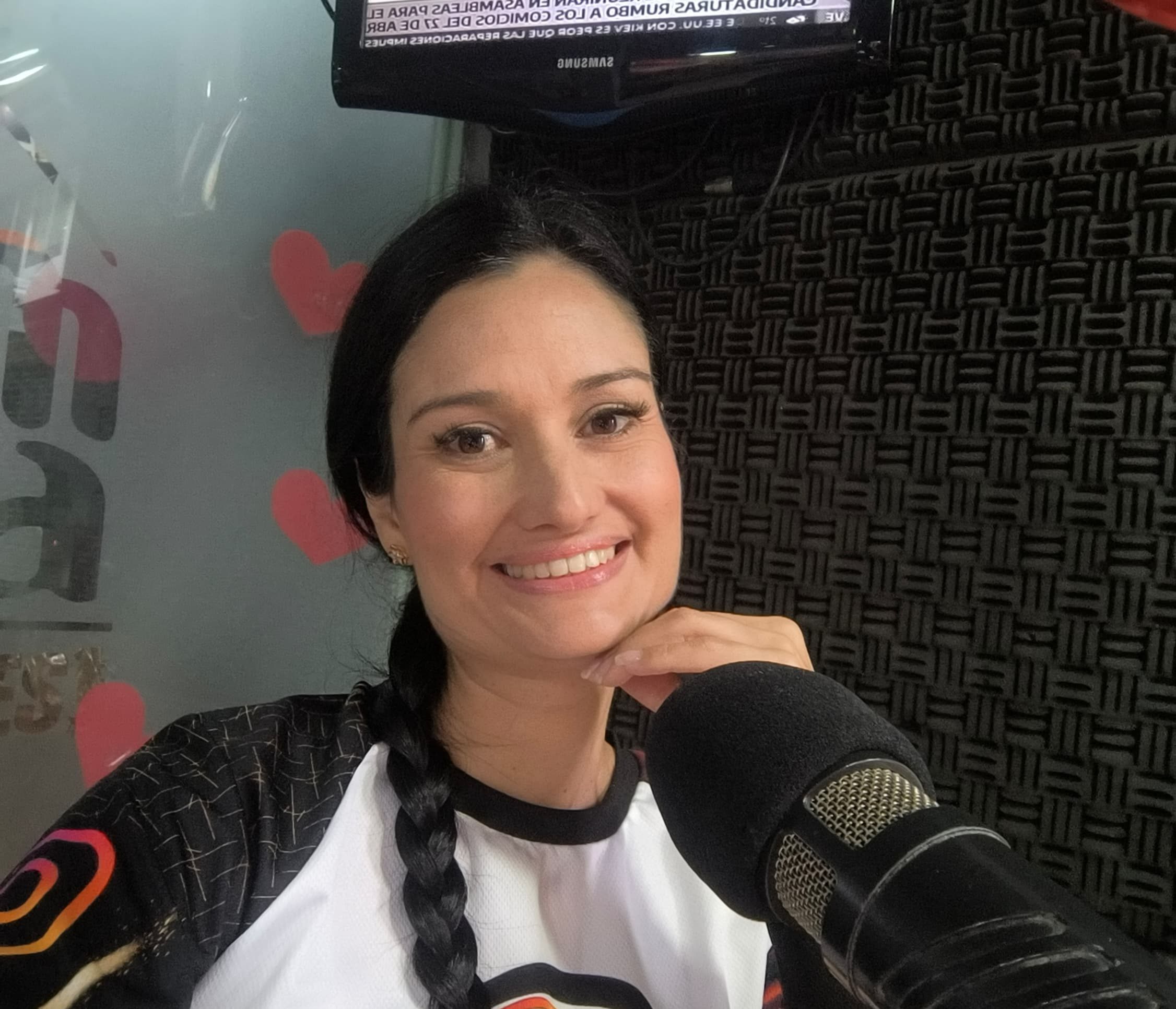 Yulitza Rangel celebra 13 años en la radiodifusión