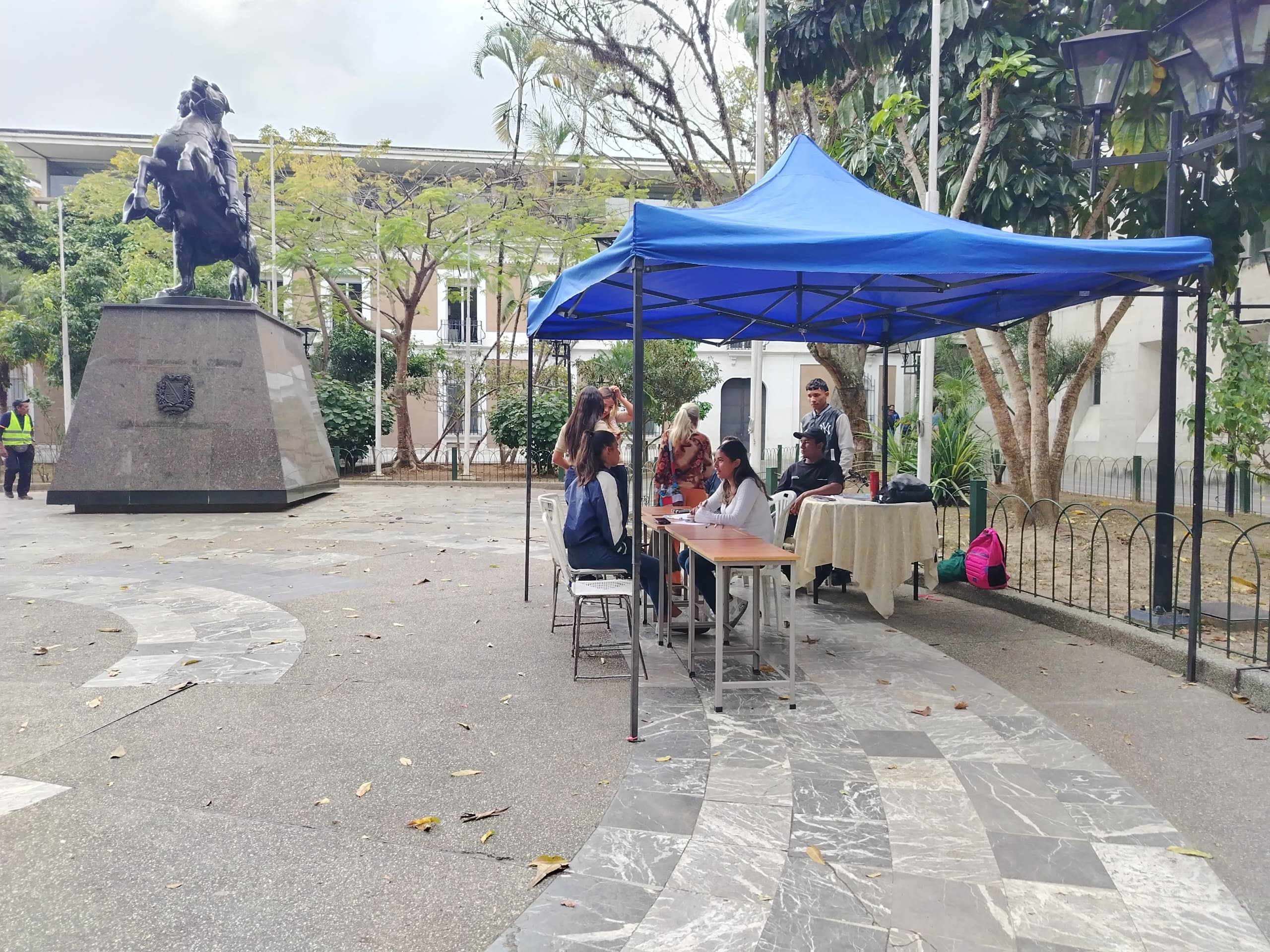 Más de 300 jóvenes desean formarse en un oficio