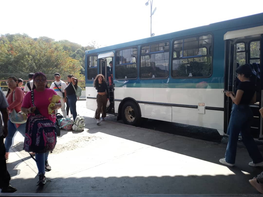 6.300 usuarios se movilizaron por el terminal en el asueto