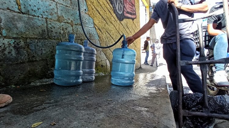 Prevén regular suministro de agua tras averías en La Mariposa