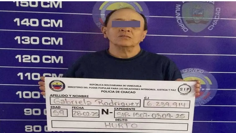 Mujer con 27 registros policiales es detenida por dañar un carro
