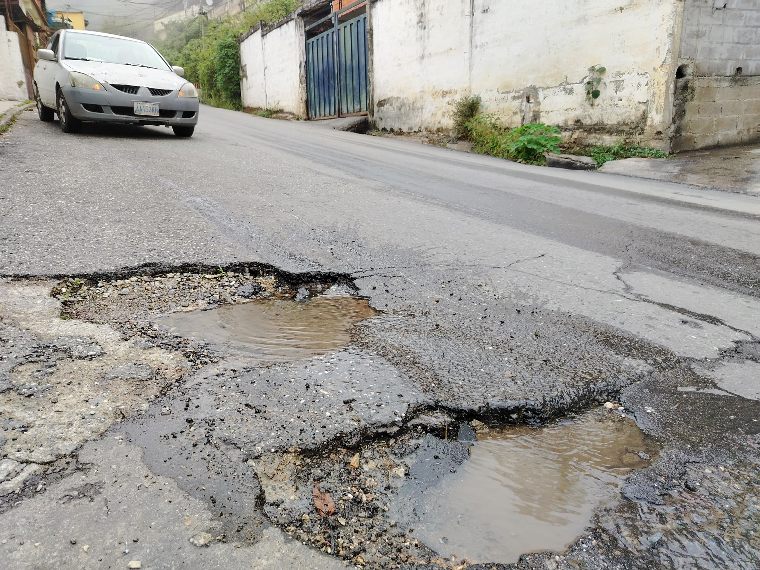 Repararán fuga que se prolongó por dos meses en Barrio Miranda I