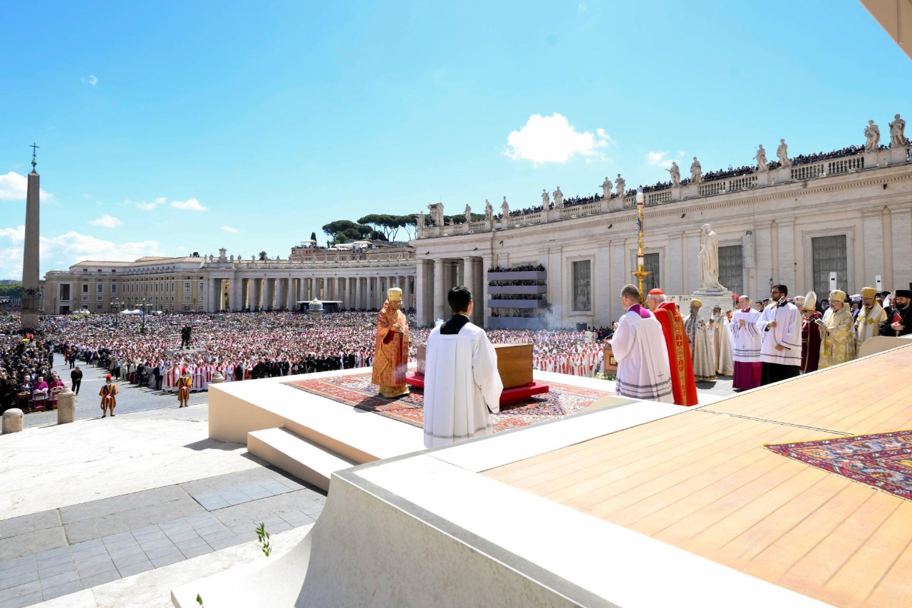 Delegación de Venezuela asistió al funeral del Papa