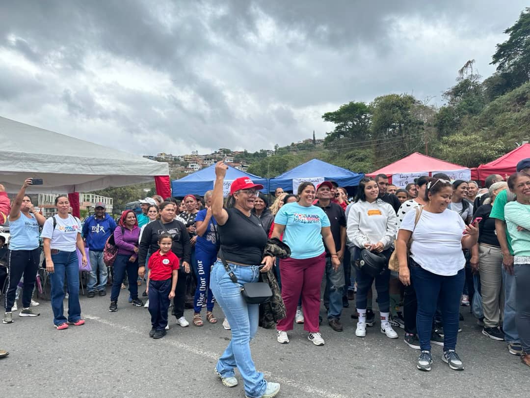 Fraija distribuye 5.320 láminas de zinc a 500 familias