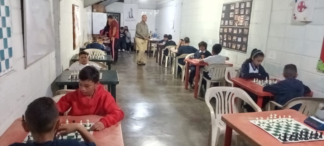 90 estudiantes participarán en la final del Festival de Ajedrez